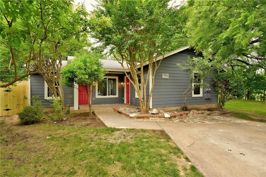 Property Photo: 7504 Carver Avenue A TX 78752