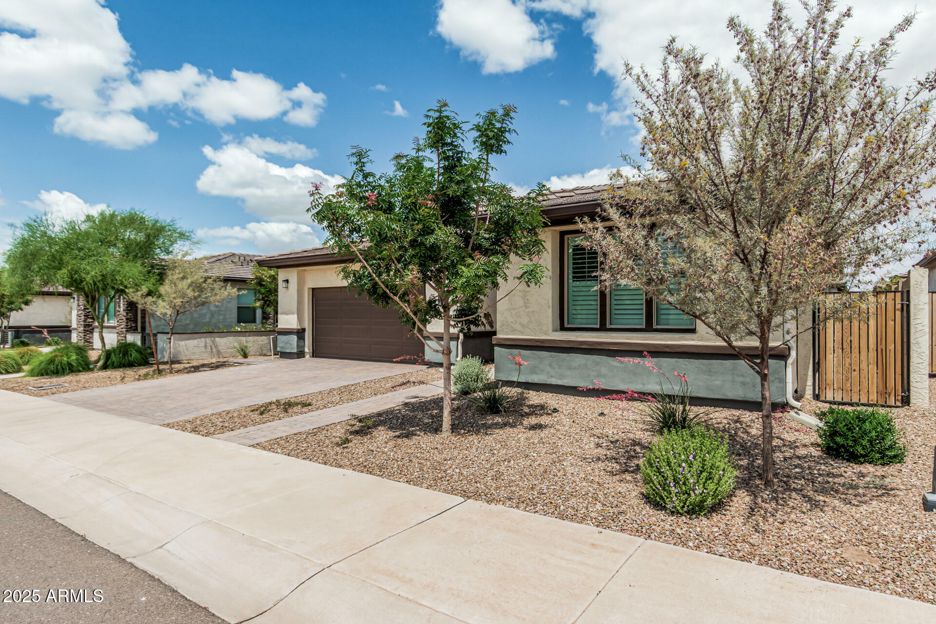 Property Photo: 1272 W Camina Buena Vista AZ 85140