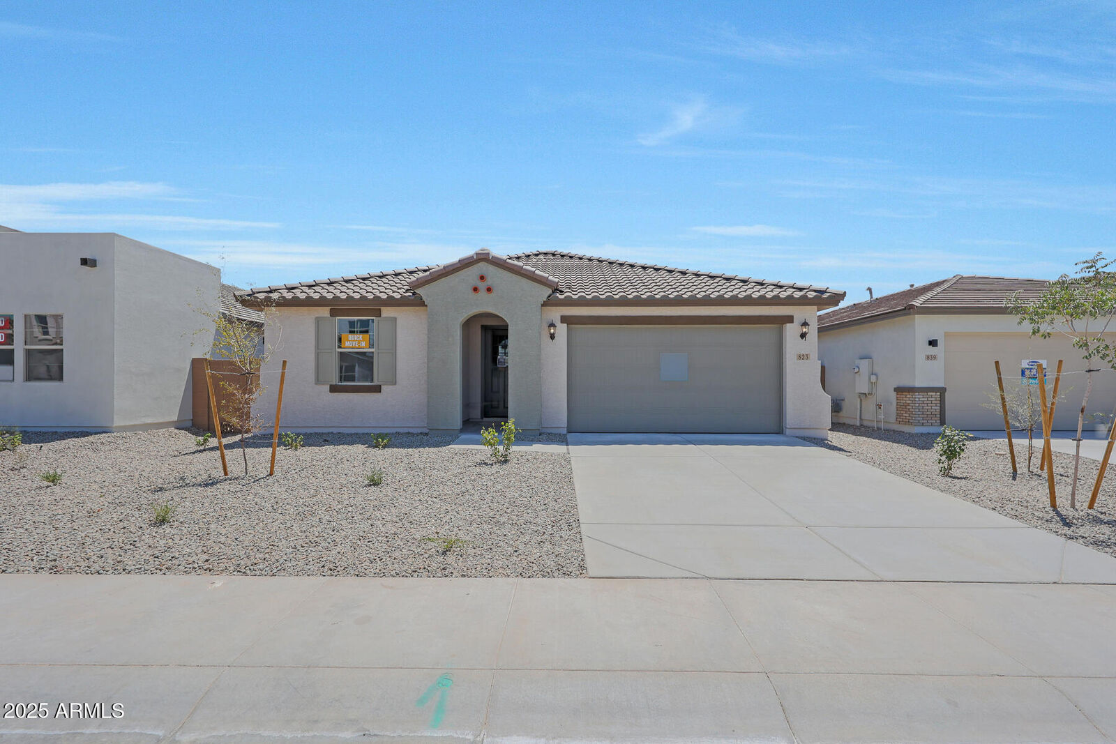 Property Photo:  823 W Riparian Drive  AZ 85140 