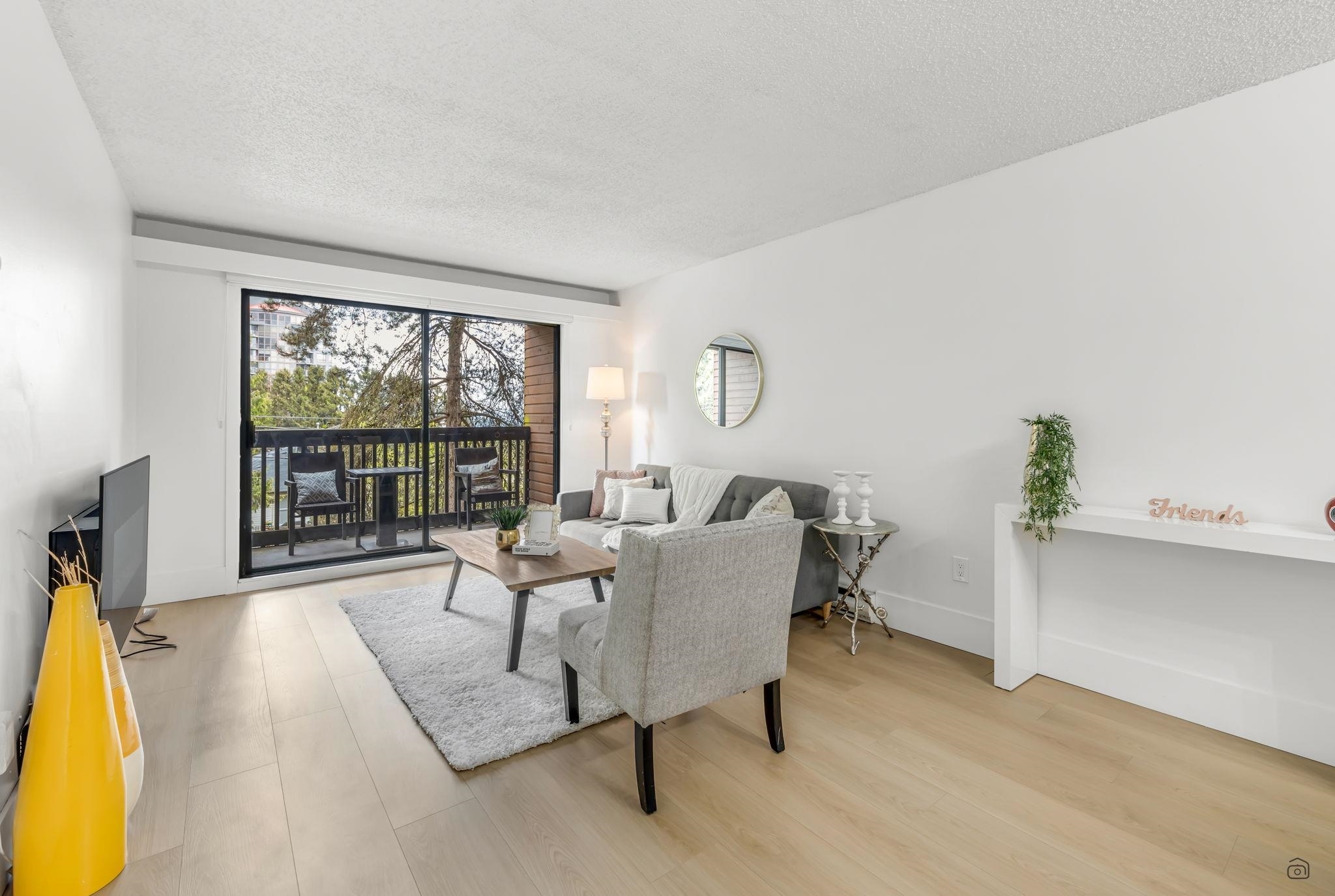 Photo de la propriété: 37 Agnes Street 207 BC V3L 5G9