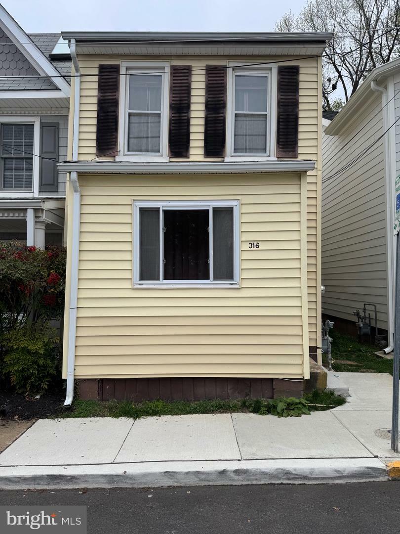316 Chester Avenue  Annapolis MD 21403 photo