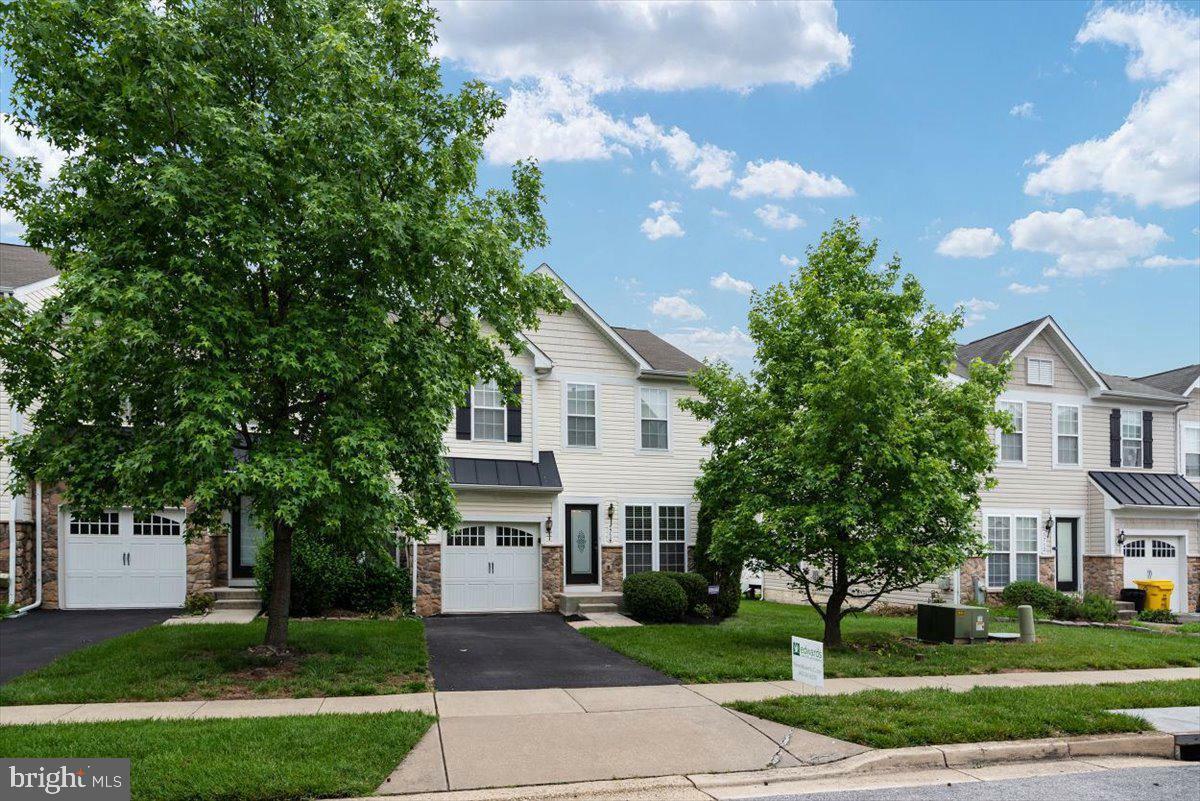 Property Photo: 1716 Sunningdale Lane MD 21076