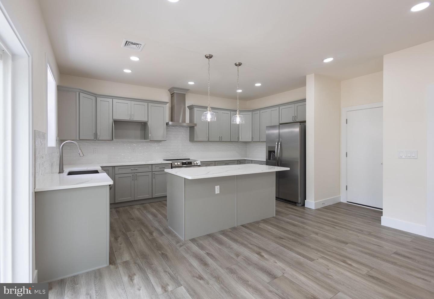 Property Photo: 21 Piute Trail PA 18210