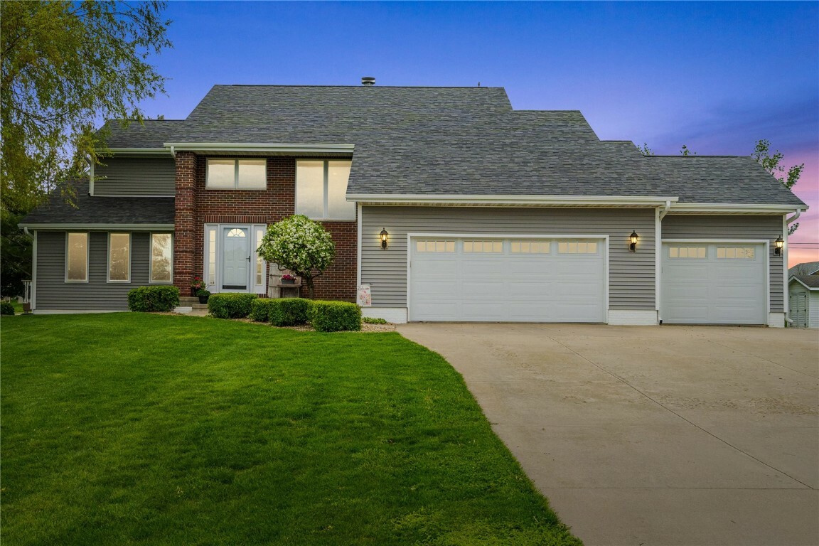4199 Brookside Drive  Marion IA 52302 photo