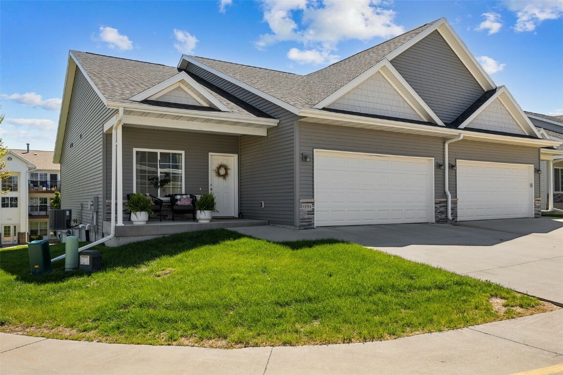 1333 Truman Court NE A  Cedar Rapids IA 52402 photo