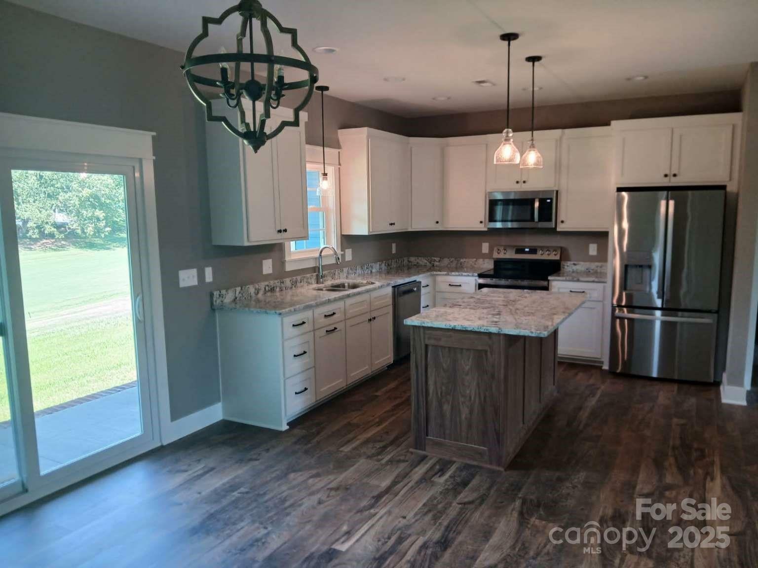 Property Photo:  18 Morningside Drive  NC 28630 