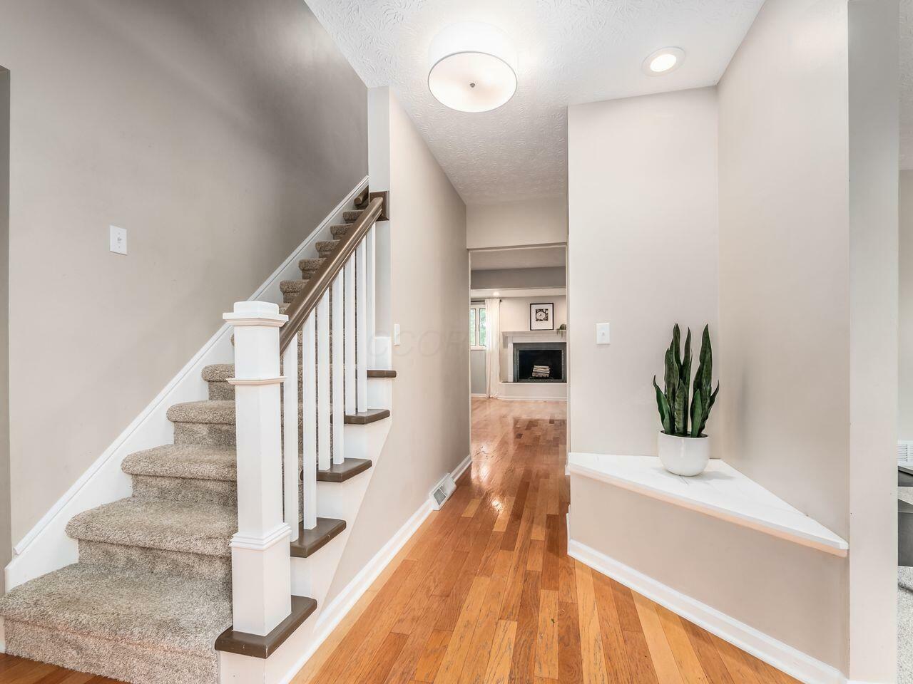 Property Photo: 708 Sugar Court OH 43082