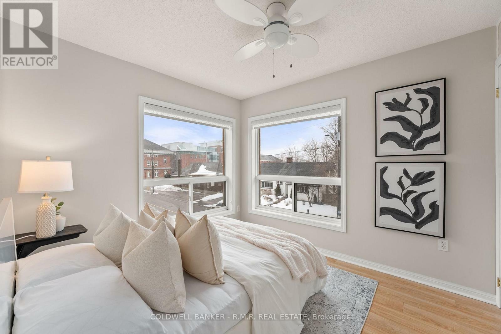 Property Photo: 95 Wellington Street 313 ON L1C 5A1