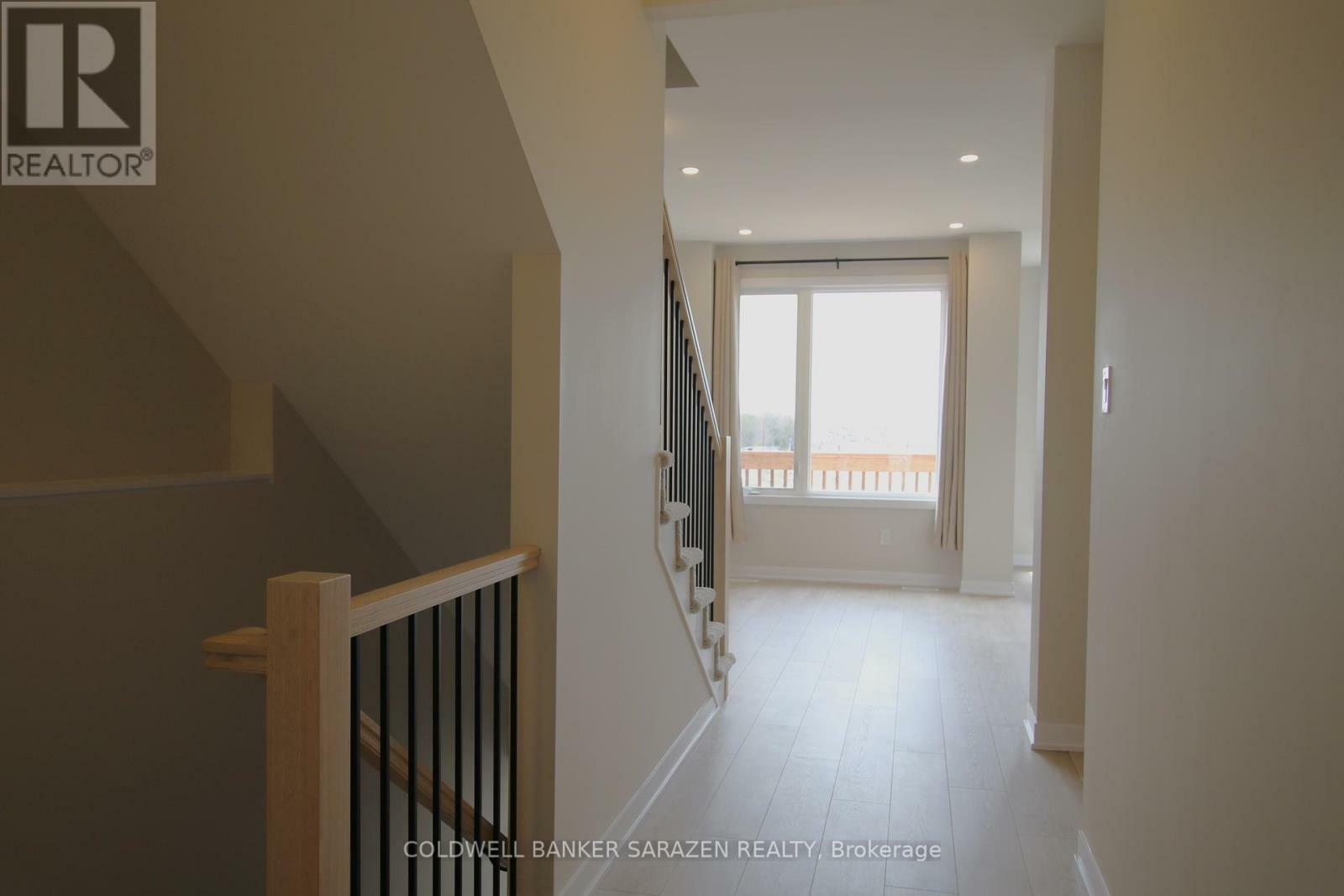 Property Photo: 807 Andesite Terrace ON K2J 7G5