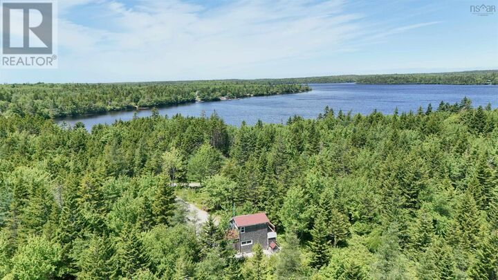 114 Caseys Trail — photo 1