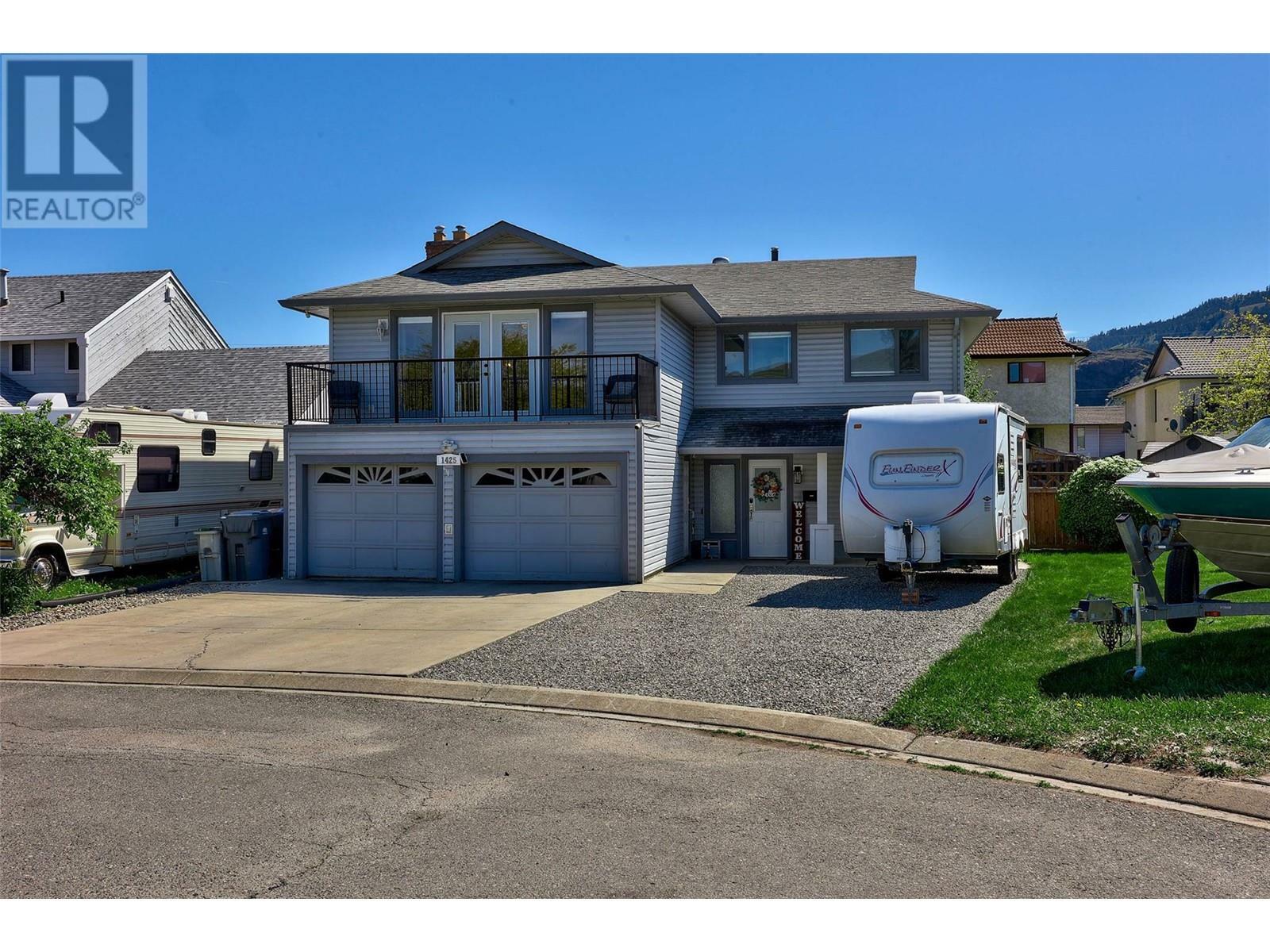 Property Photo: 1425 Stratford Place BC V2B 8E2