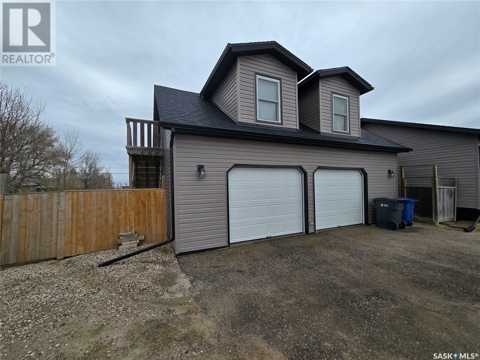Property Photo: 423 Broadway Street SK S0G 4K0