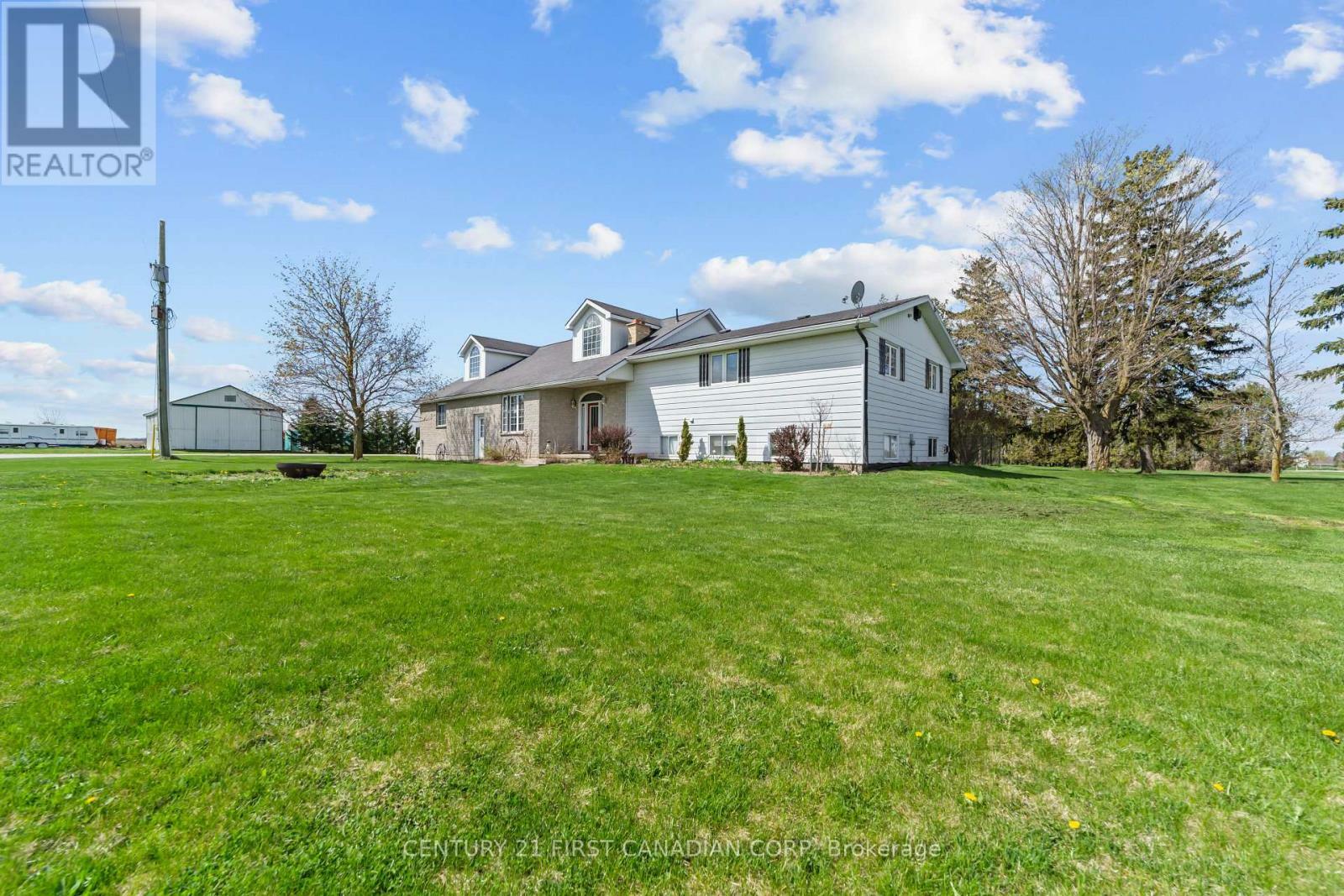 5291 Mount Carmel Drive  North Middlesex ON N0M 2J0 photo