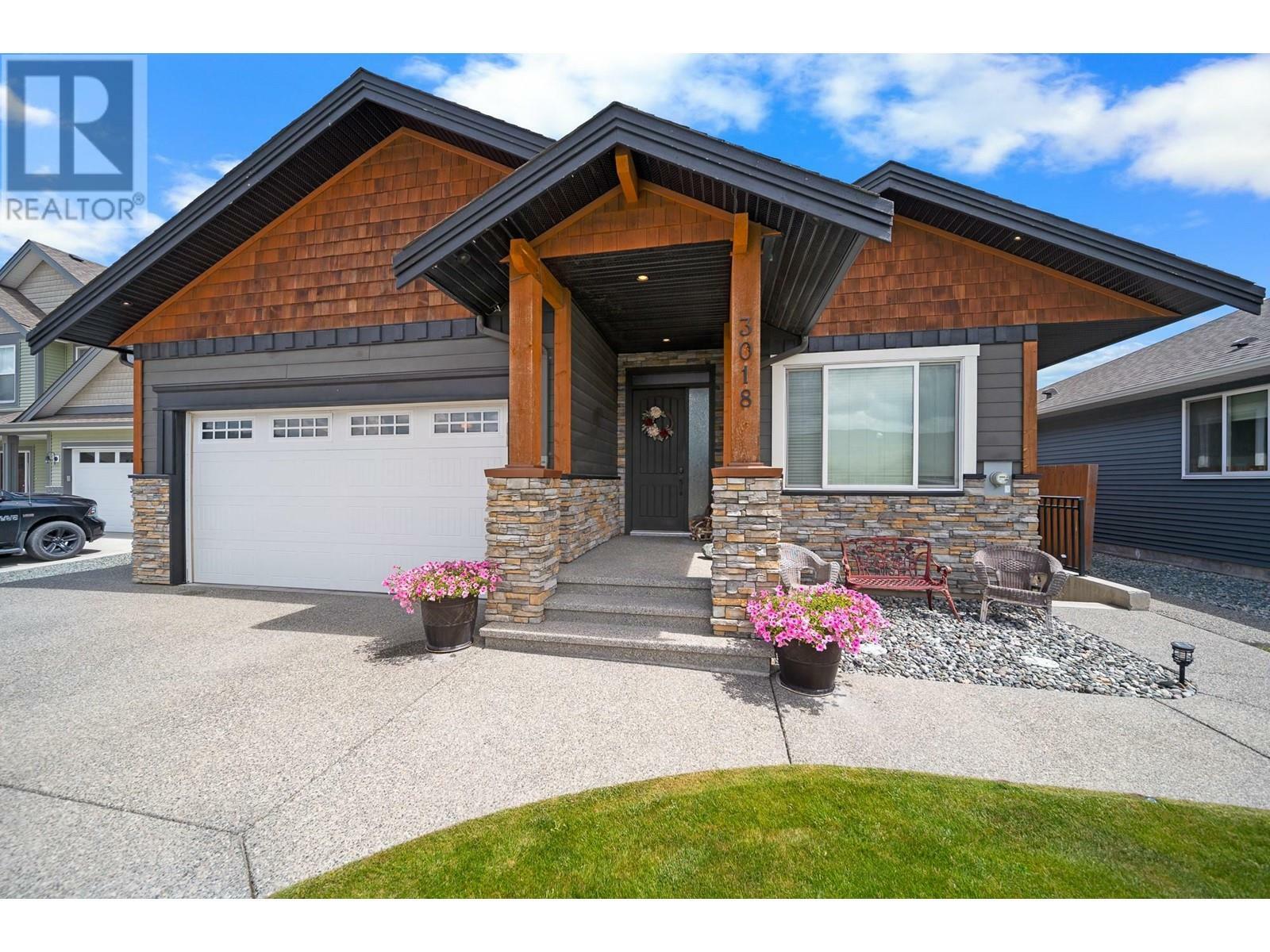 Property Photo: 3018 Hilton Drive BC V1K 0B2