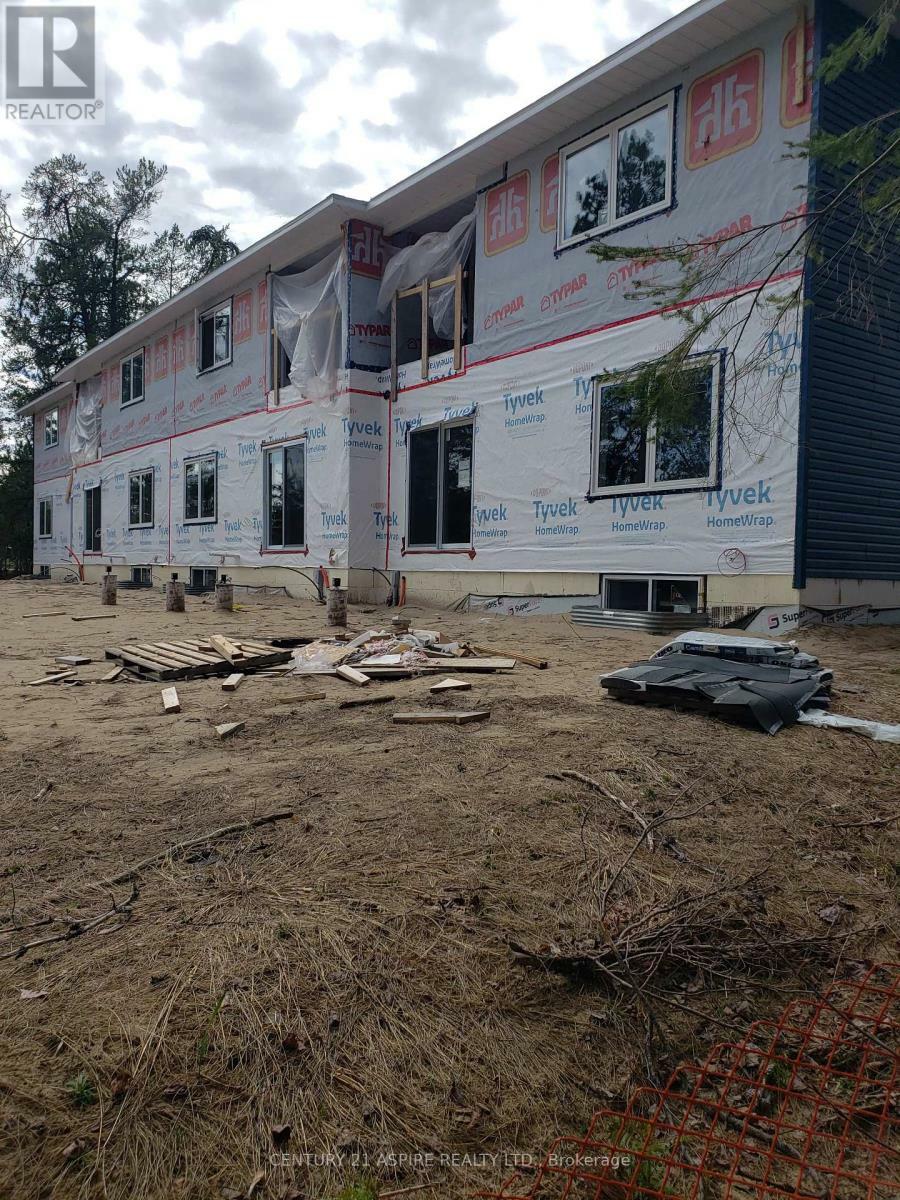 Photo de la propriété: 94A Frontenac Crescent ON K0J 1P0