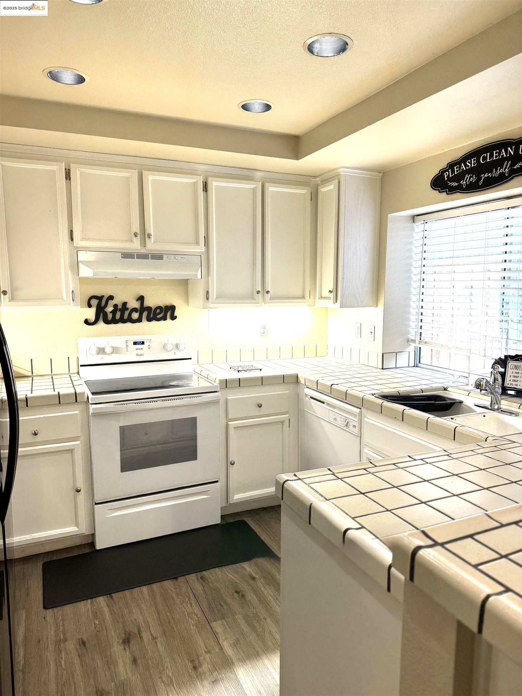 Property Photo: 4641 Knollpark Court CA 94531