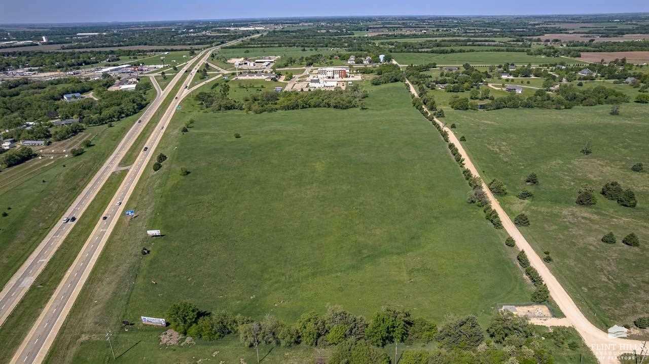 Property Photo: 900 2400 Avenue KS 67410