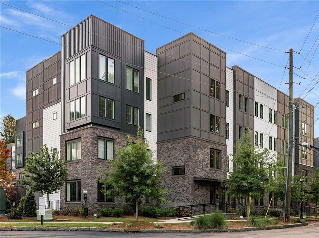 Property Photo: 383 Grant Circle SE 1634 GA 30315
