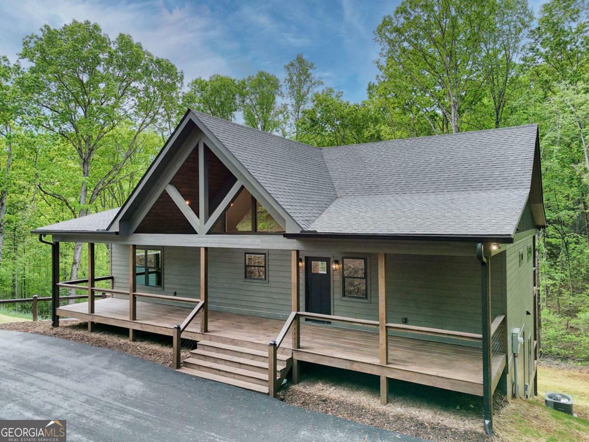 Property Photo: 1685 Stonebrook Drive GA 30546