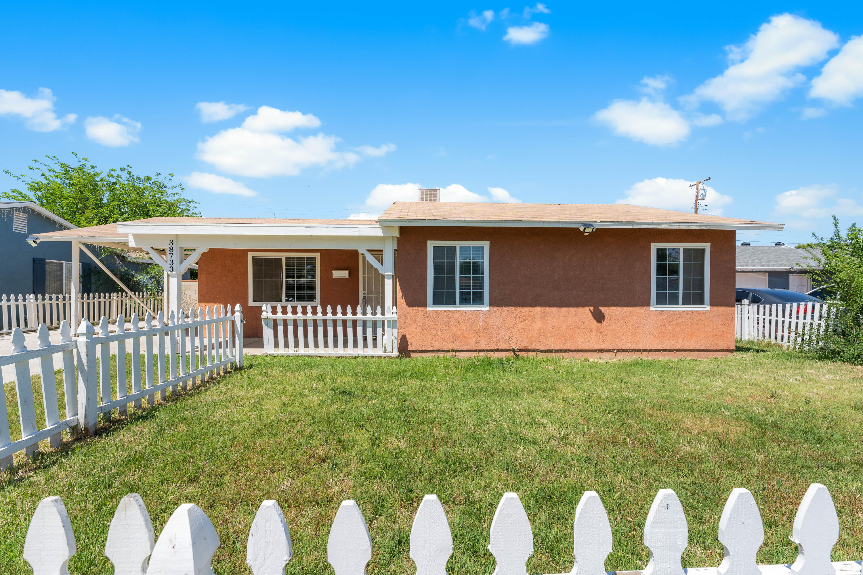 Property Photo: 38733 E 31st Street CA 93550