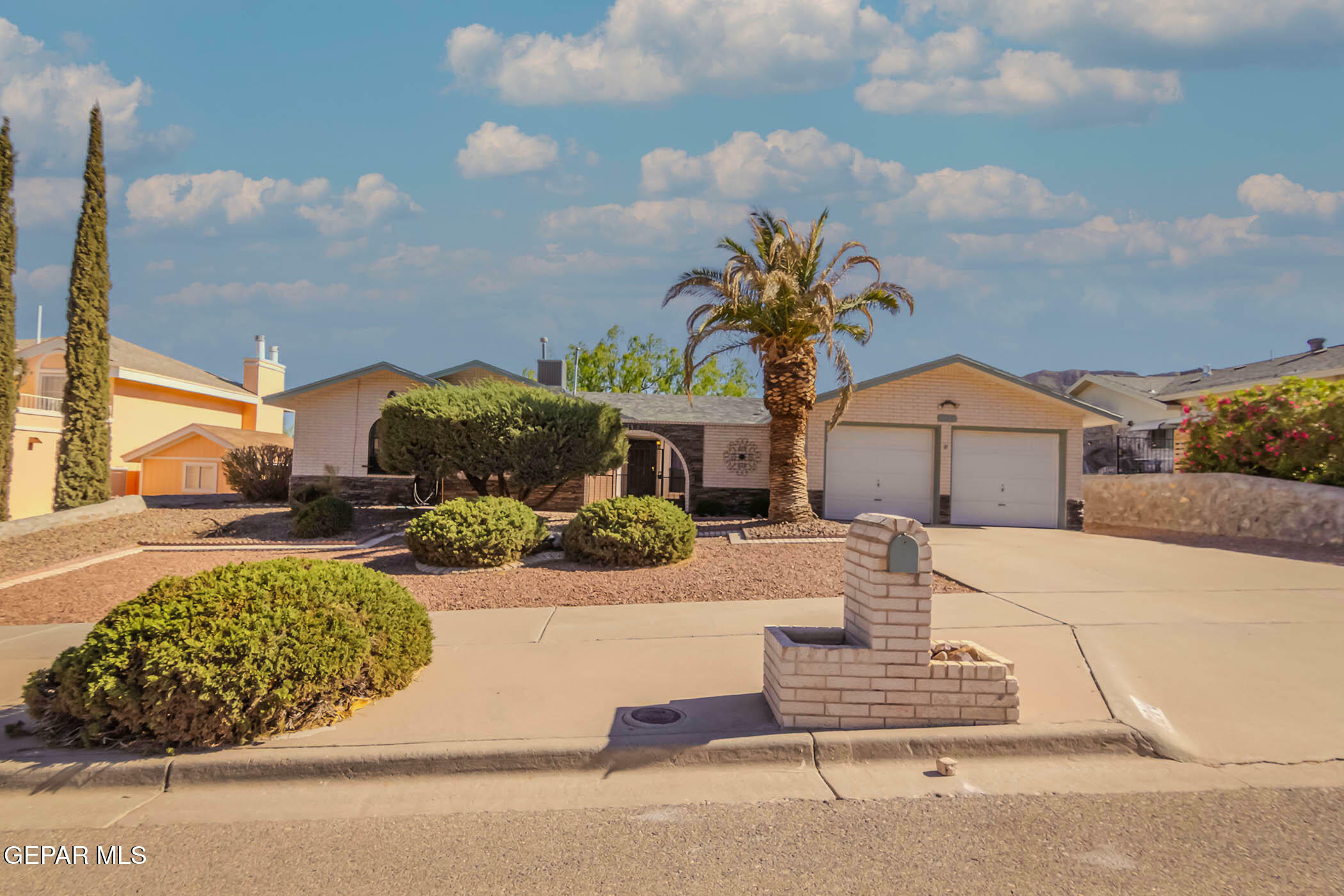 3244 Mountain Walk Dr Drive  El Paso TX 79904 photo