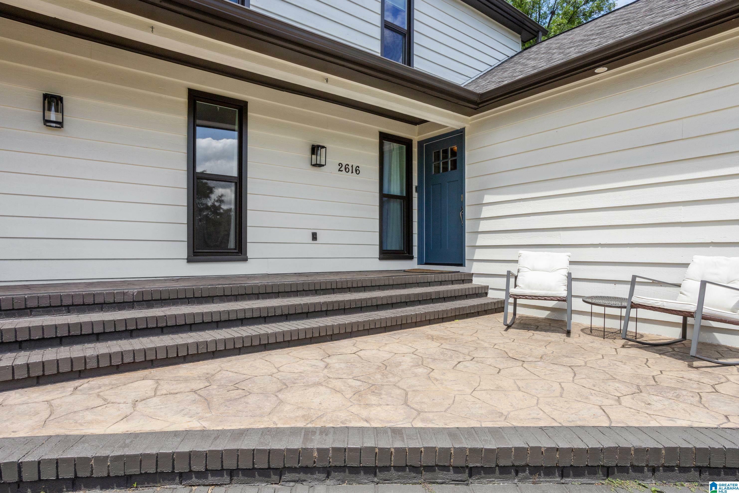 Property Photo: 2616 Chimney Hills Circle AL 35226