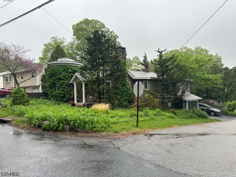 Property Photo: 94 Terrace Ave NJ 07405