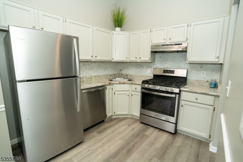 1808 Spruce Hills Dr  Glen Gardner Boro NJ 08826 photo