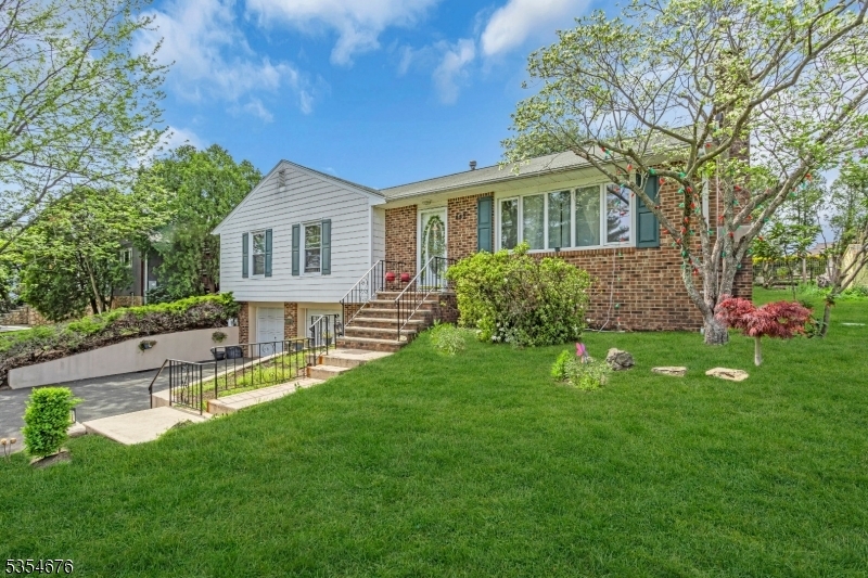 Property Photo: 442 Stalevicz Ln NJ 07065