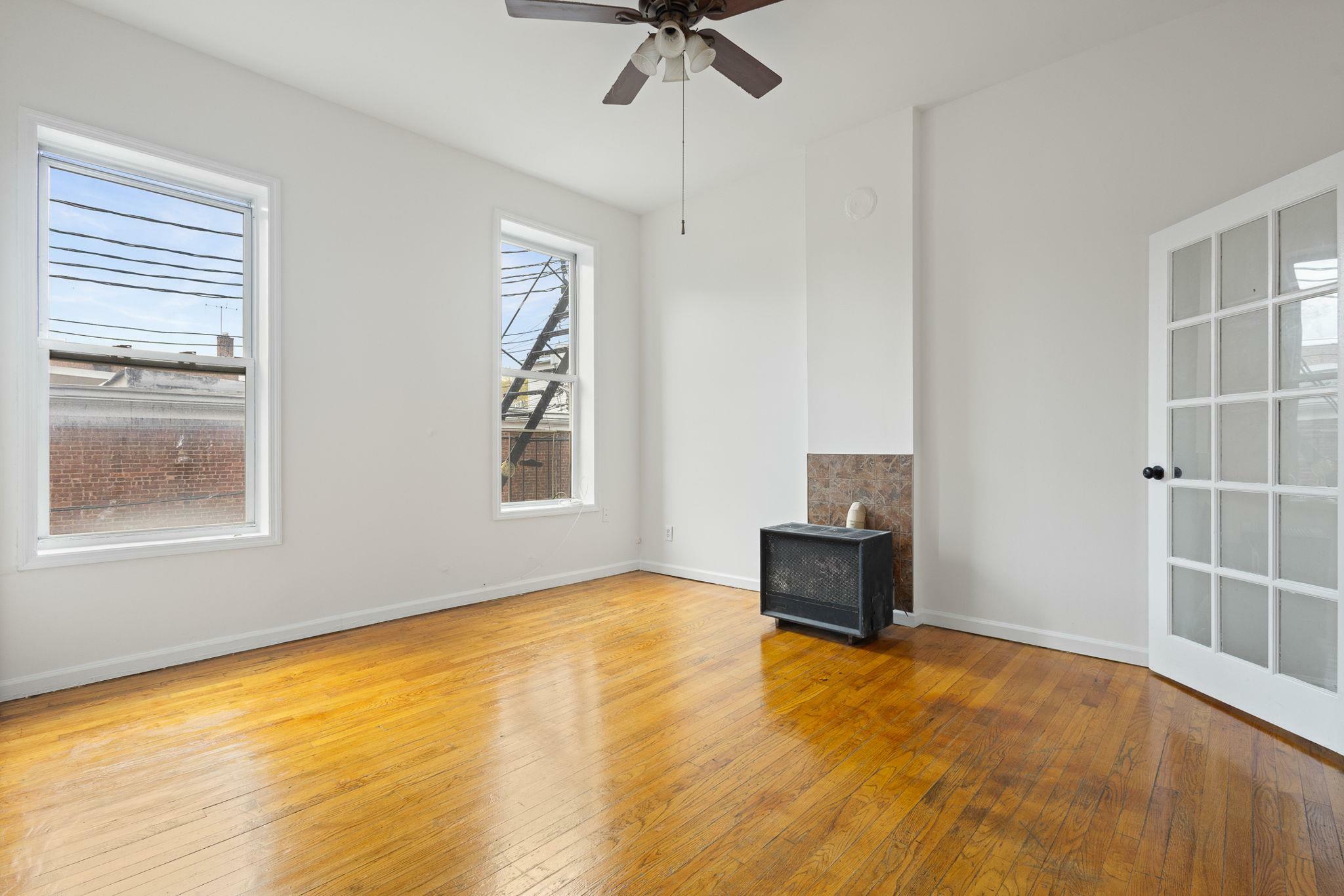 Property Photo: 10 North Broadway Avenue 101 NY 10960