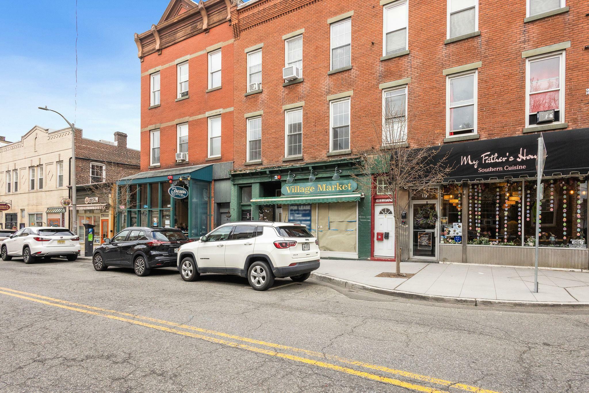 Property Photo:  10 North Broadway Avenue 101  NY 10960 