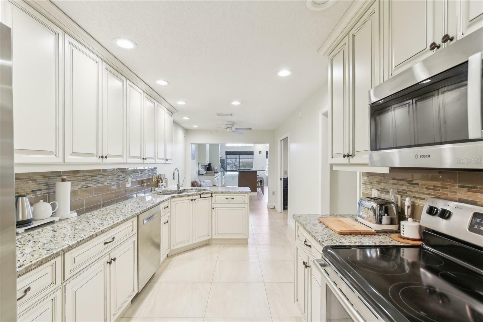 Property Photo: 5335 Sand Crane Court FL 33543