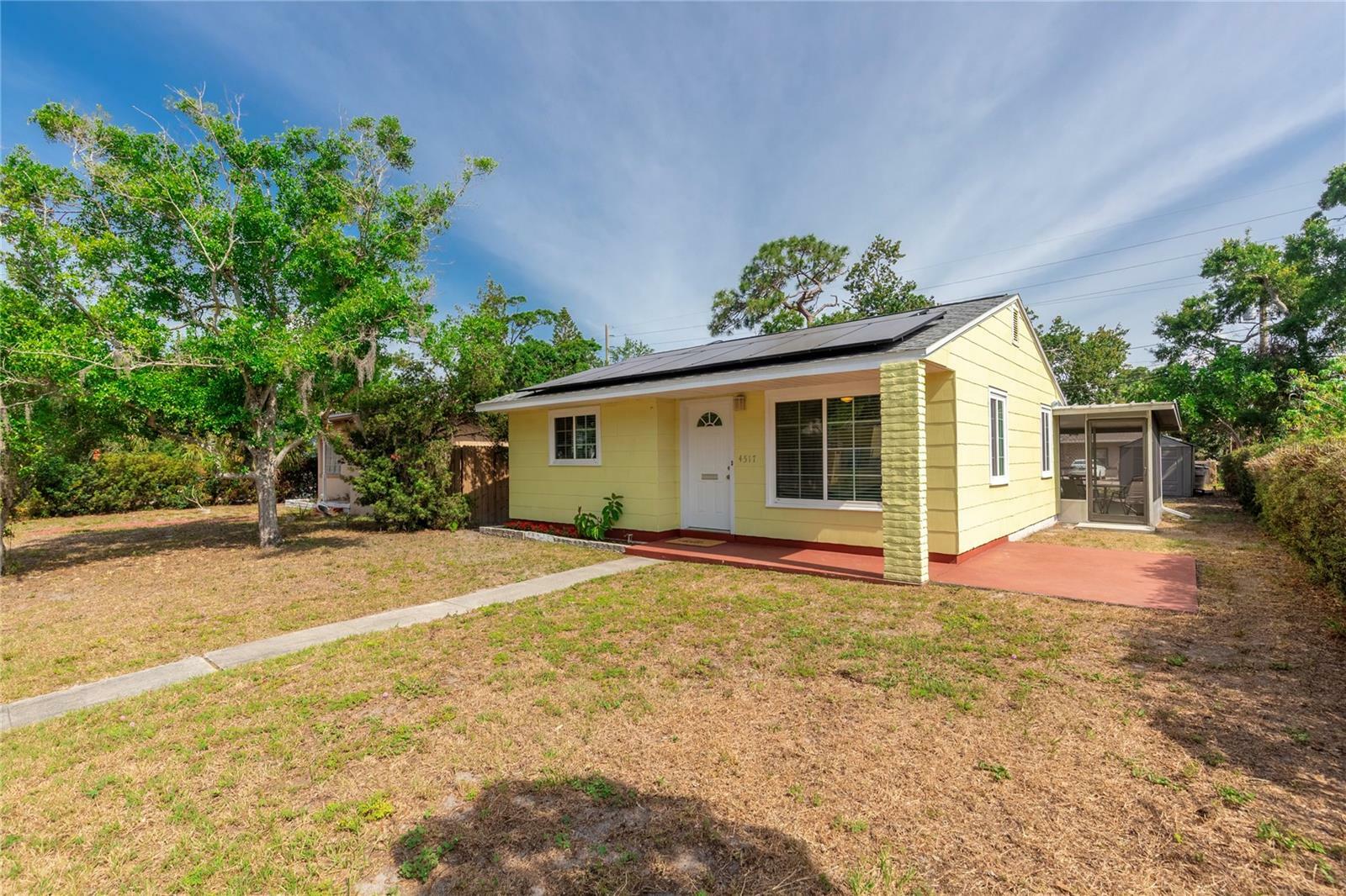 Property Photo: 4517 2nd Avenue S FL 33711