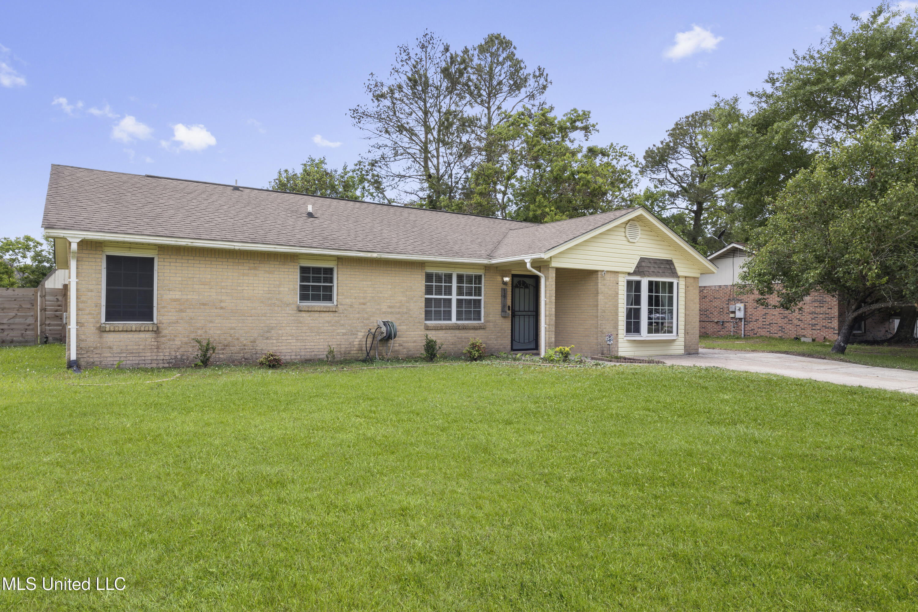 Property Photo:  12509 Ponce De Leon Drive  MS 39564 