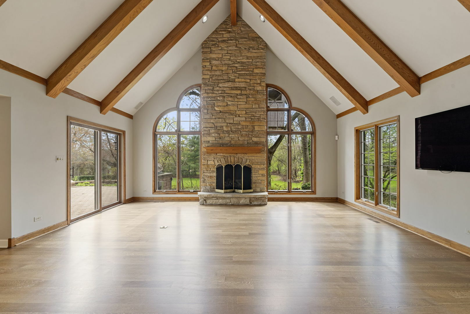 Property Photo: 36 Croydon Lane IL 60523