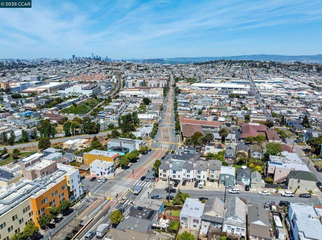 1048 Le Conte Ave  San Francisco CA 94124-3350 photo