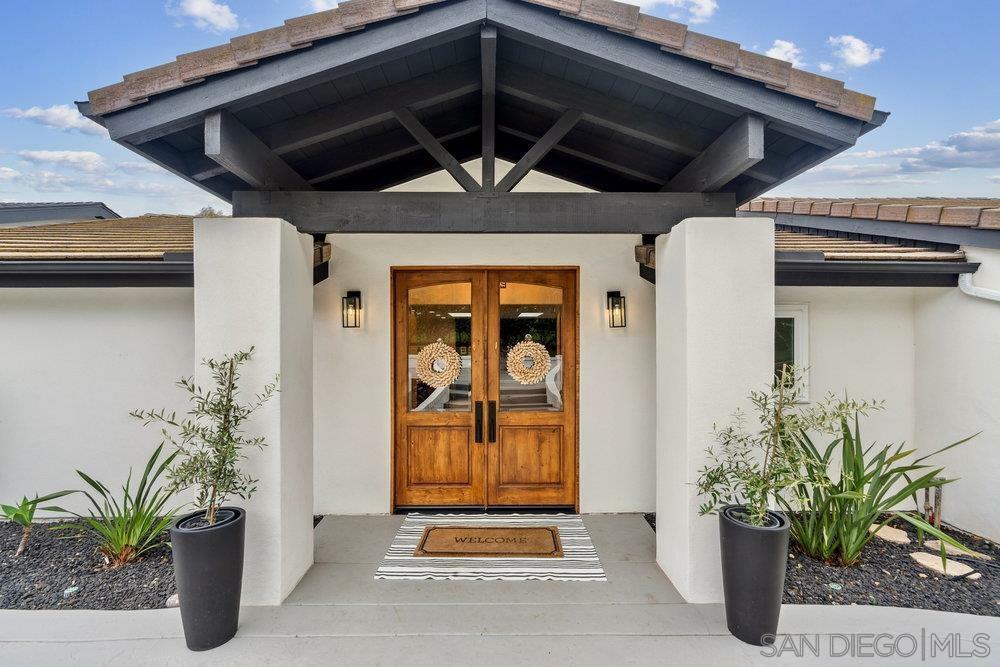Property Photo: 19660 Elfin Glen CA 92029