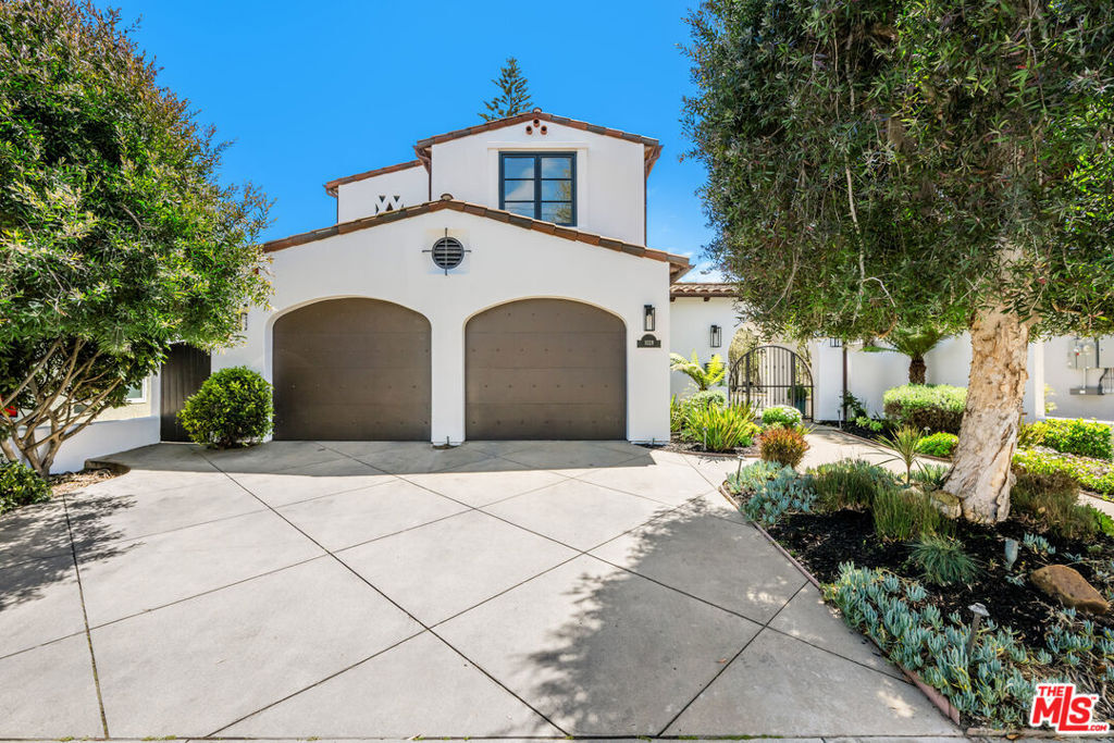 Property Photo:  1028 9th Street  CA 90266 