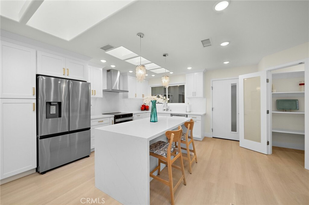 Property Photo: 663 Via Los Altos Q CA 92637
