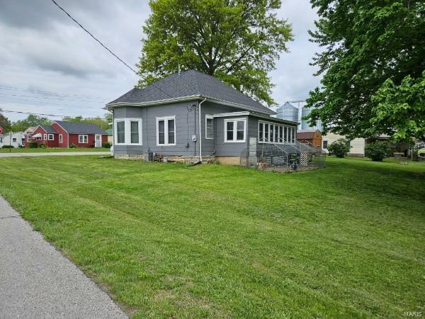 Property Photo: 312 S Locust Street MO 63456
