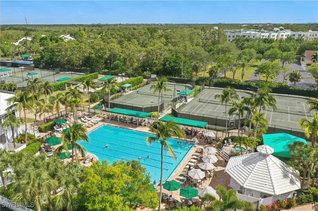 Property Photo: 1390 Sweetwater Cove 203 FL 34110
