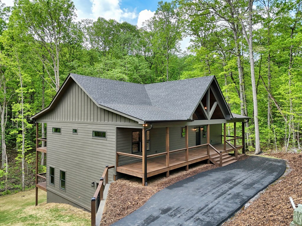 Property Photo: 1685 Stonebrook Drive GA 30546