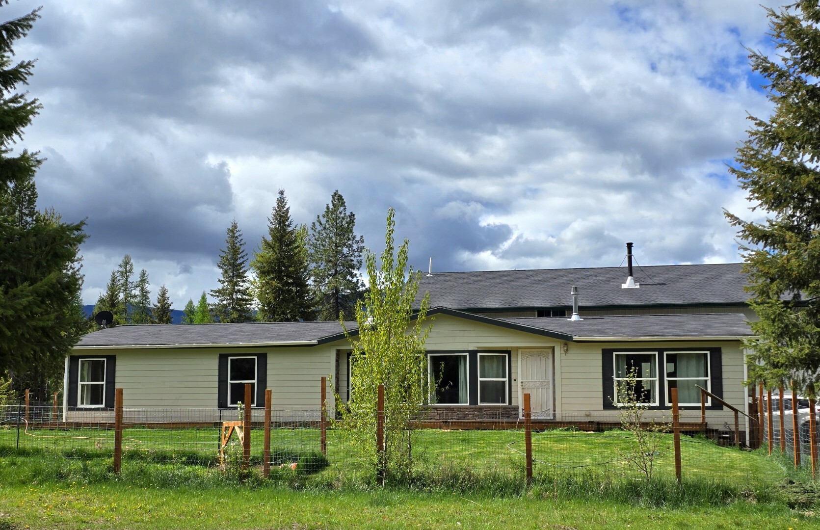 Property Photo: 14 Sapphire Lane W MT 59874