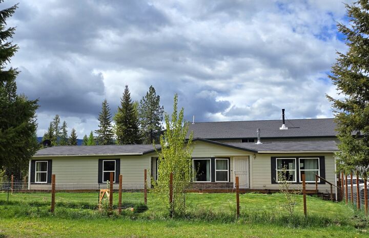 Property Photo: 14 Sapphire Lane W MT 59874