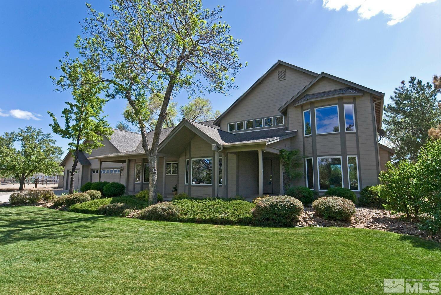 Property Photo: 815 Kingsland Court NV 89460