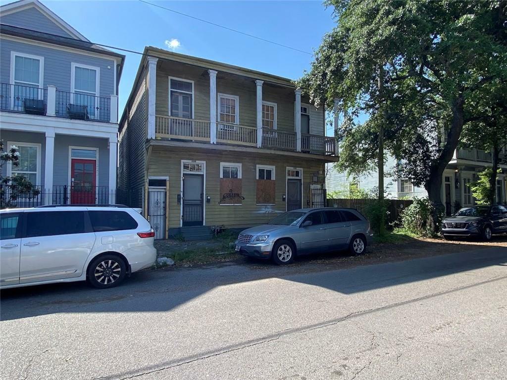 Property Photo:  1226 28 Carondelet Street  LA 70130 