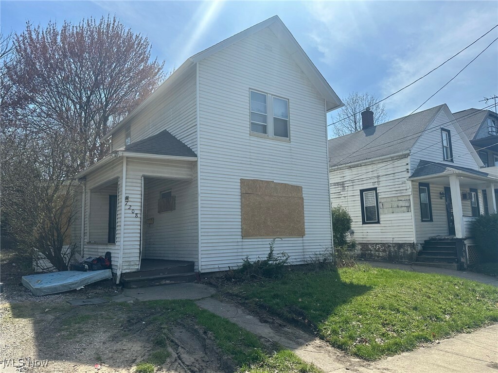 Property Photo: 7208 Clement Avenue OH 44105