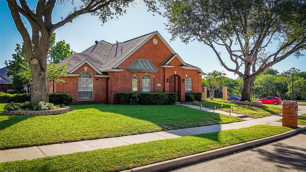 3811 Maywood Drive  Carrollton TX 75007 photo