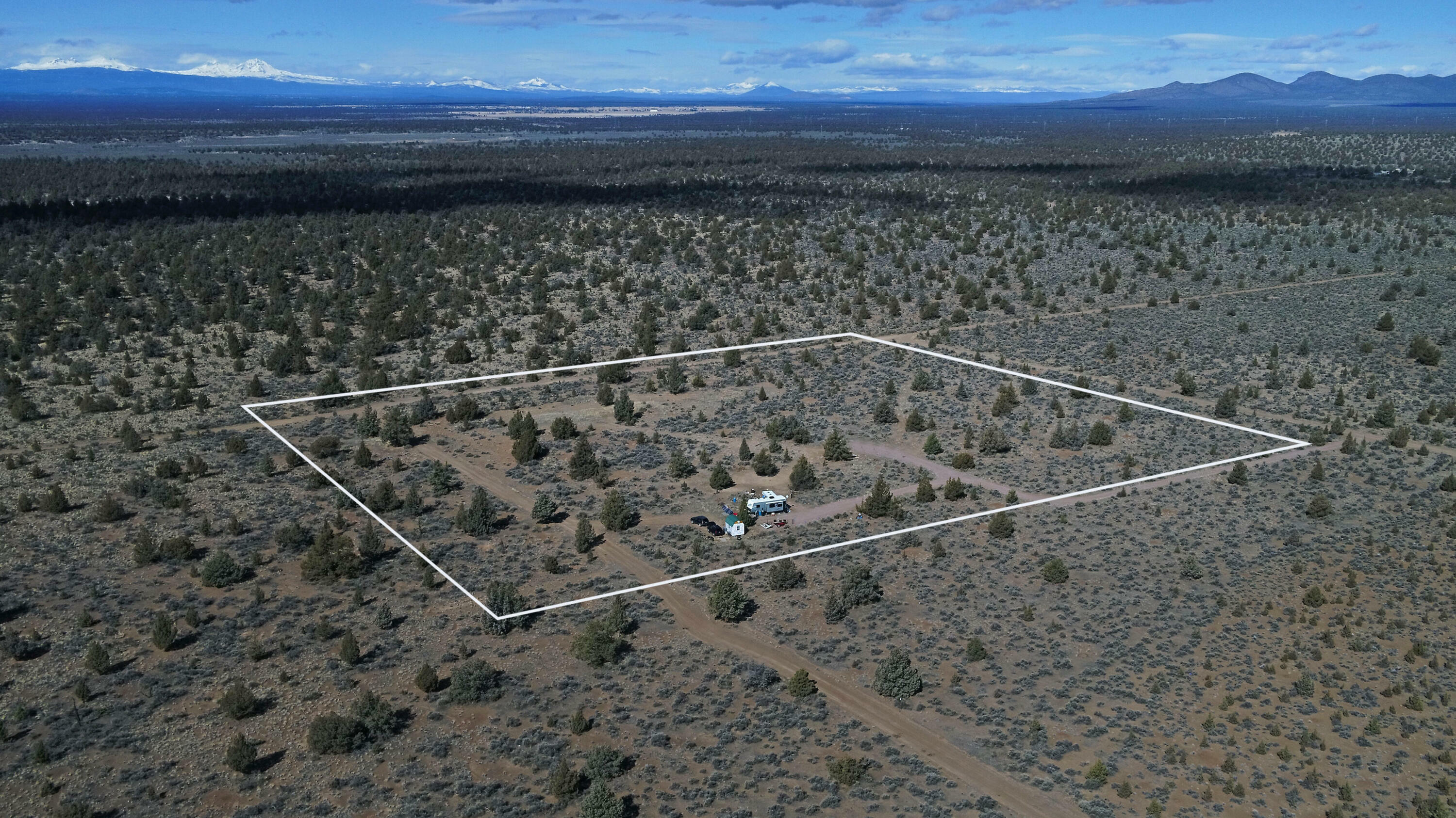 Property Photo: 1532 SW Myrtlewood Lane OR 97754