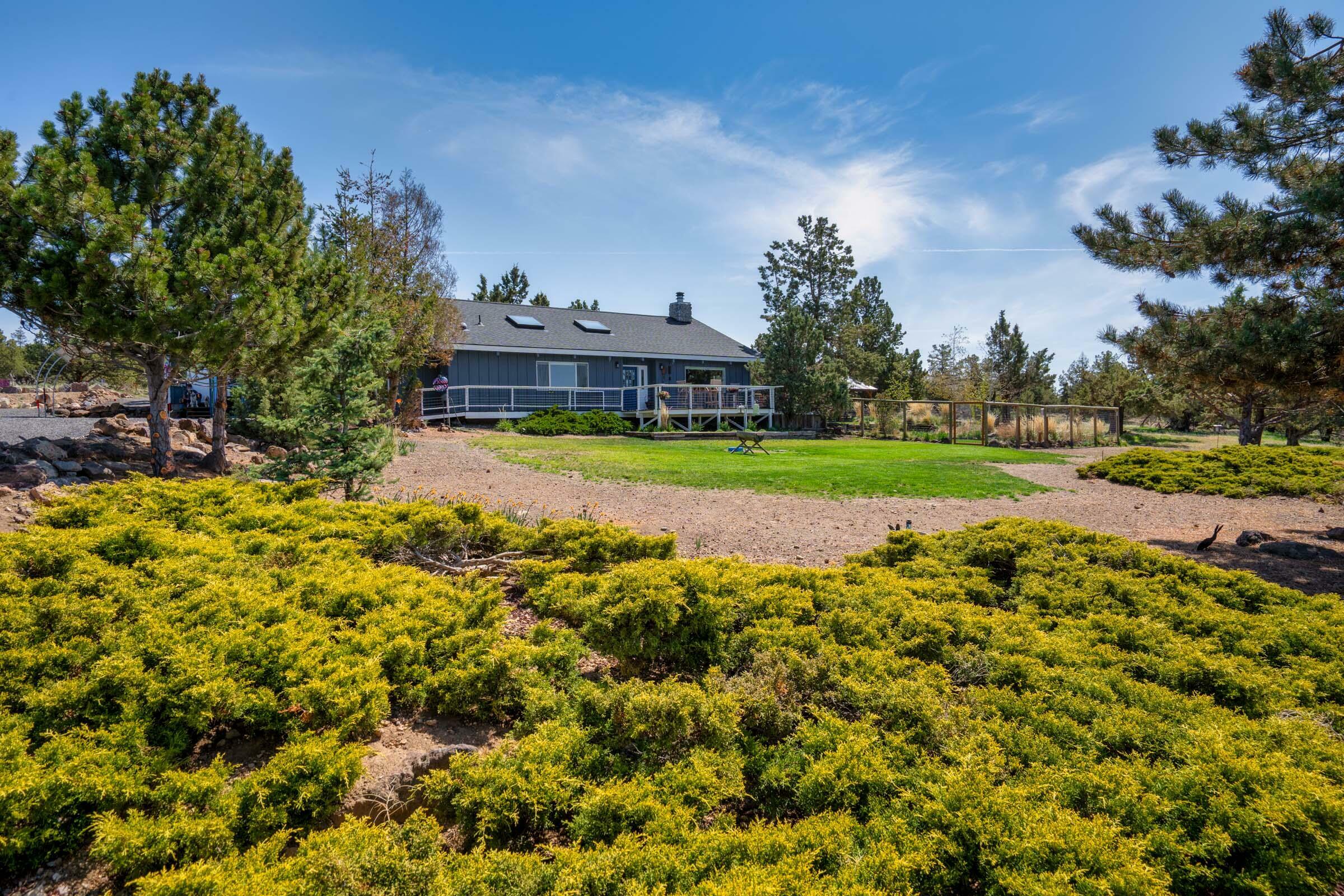 Property Photo: 3184 SW 43rd Street OR 97756